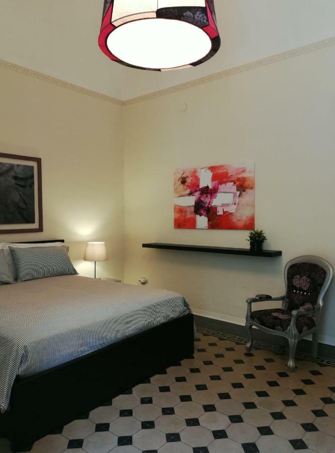 Apartament Palazzo De Logu Katania Zewnętrze zdjęcie